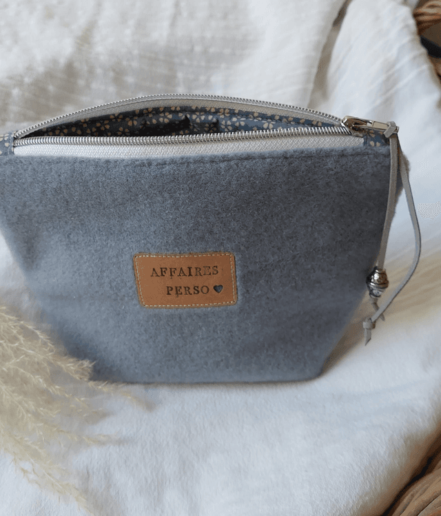 Trousse &quot; affaires perso&quot;